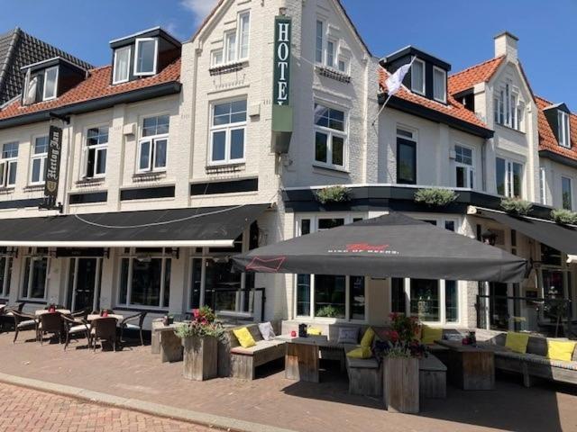 Boutique Hotel De Valk Valkenswaard Exterior foto